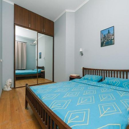 Apartments In Center Metro Olimpiyskay Velyka Vaselkivska Street Kijev Kültér fotó